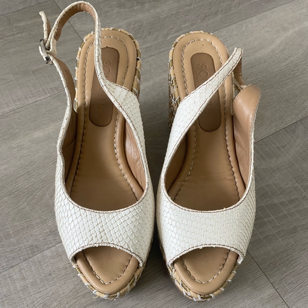 White Wedges - image 1